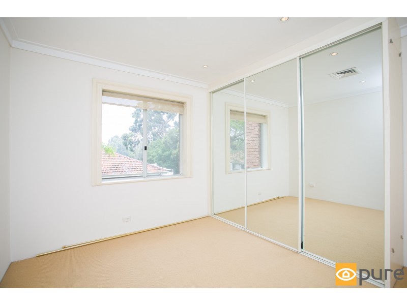 23/12 Wingfield Avenue, Crawley WA 6009