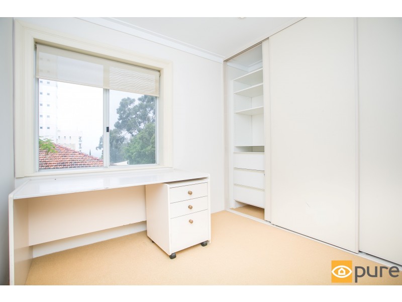 23/12 Wingfield Avenue, Crawley WA 6009