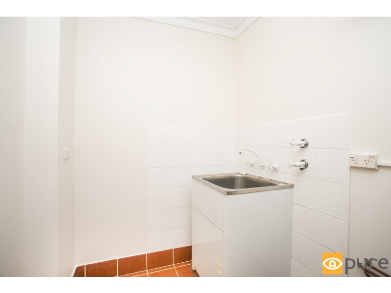 23/12 Wingfield Avenue, Crawley WA 6009