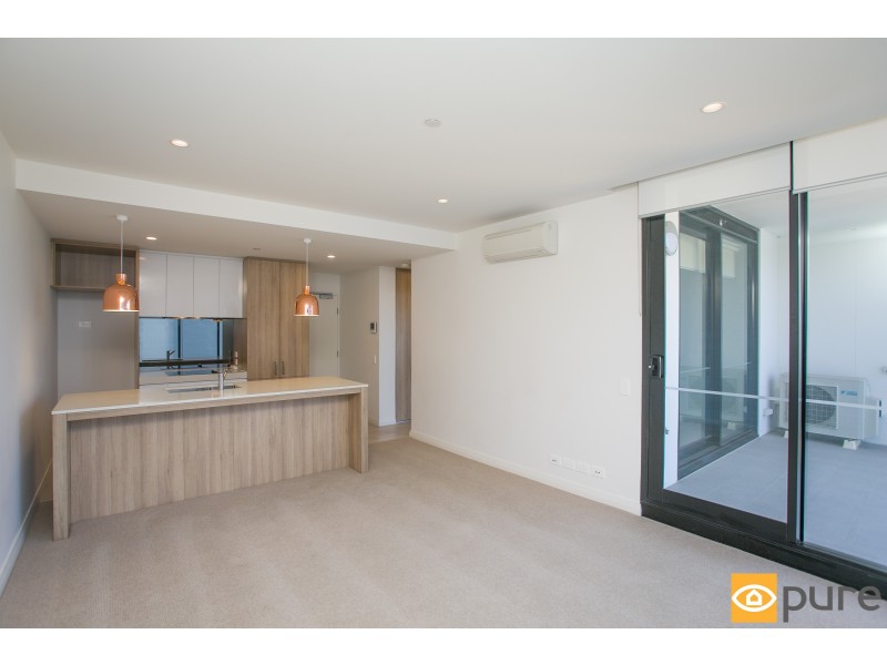 703/8 Tassels Place, Innaloo WA 6018