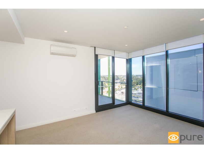 703/8 Tassels Place, Innaloo WA 6018