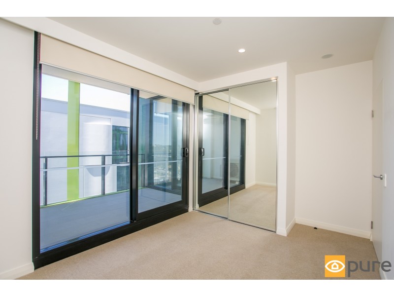 703/8 Tassels Place, Innaloo WA 6018