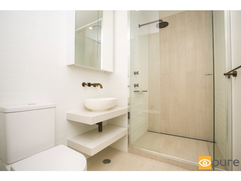 703/8 Tassels Place, Innaloo WA 6018