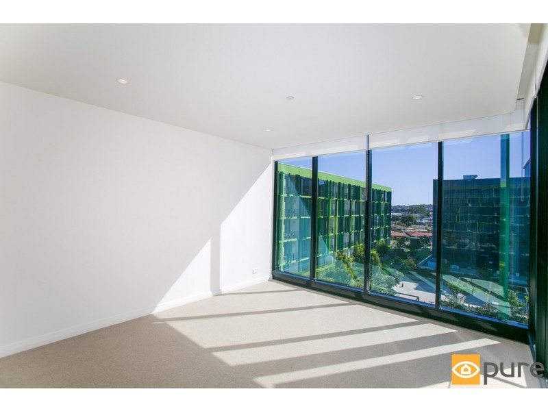 509/6 Baumea Way, Innaloo WA 6018