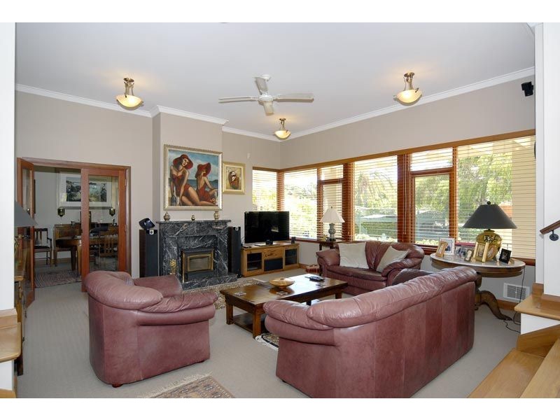 2 Odern Crescent, Swanbourne WA 6010
