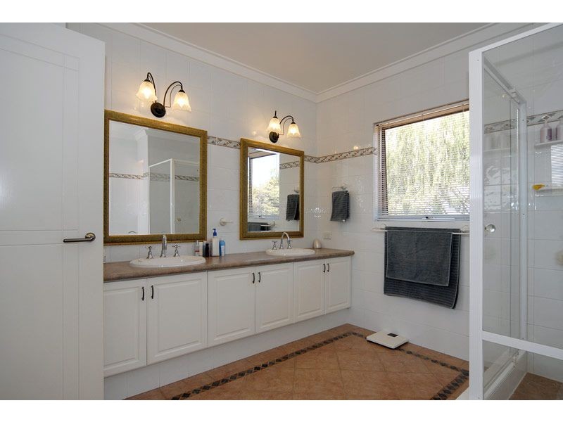 2 Odern Crescent, Swanbourne WA 6010