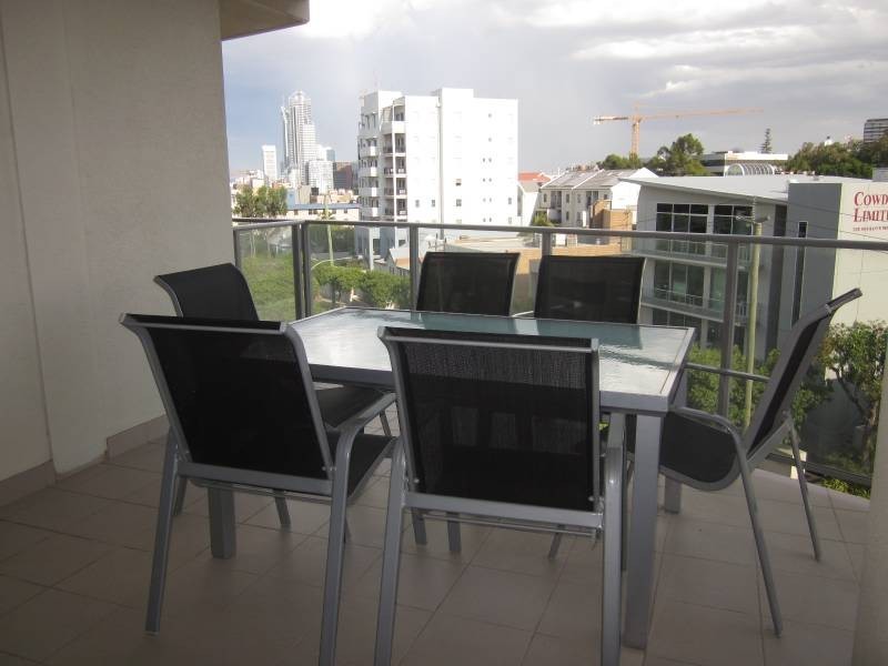 19/990 Wellington, West Perth WA 6005