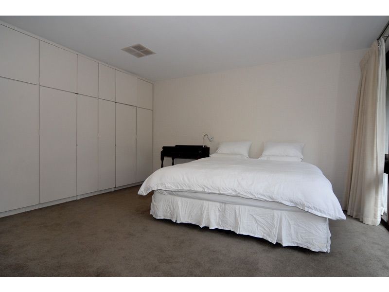 14 Freshwater Close, Claremont WA 6010