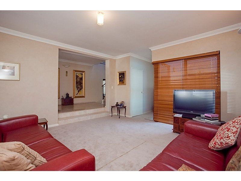 9 Brassey Street, Swanbourne WA 6010