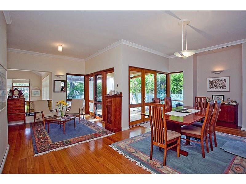 9 Brassey Street, Swanbourne WA 6010