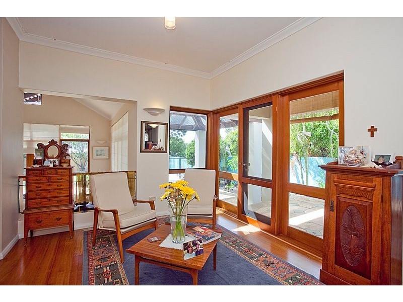 9 Brassey Street, Swanbourne WA 6010