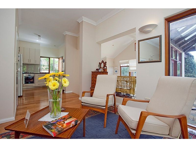 9 Brassey Street, Swanbourne WA 6010