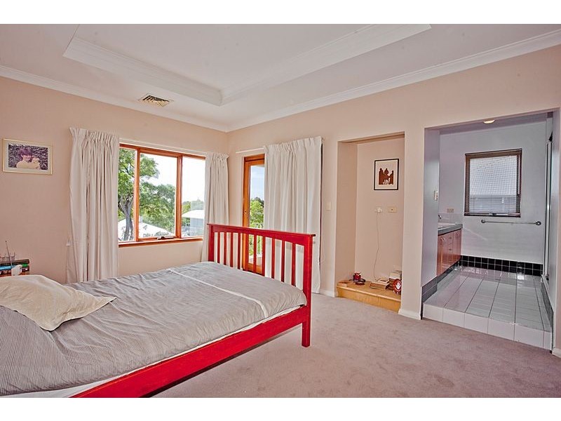 9 Brassey Street, Swanbourne WA 6010