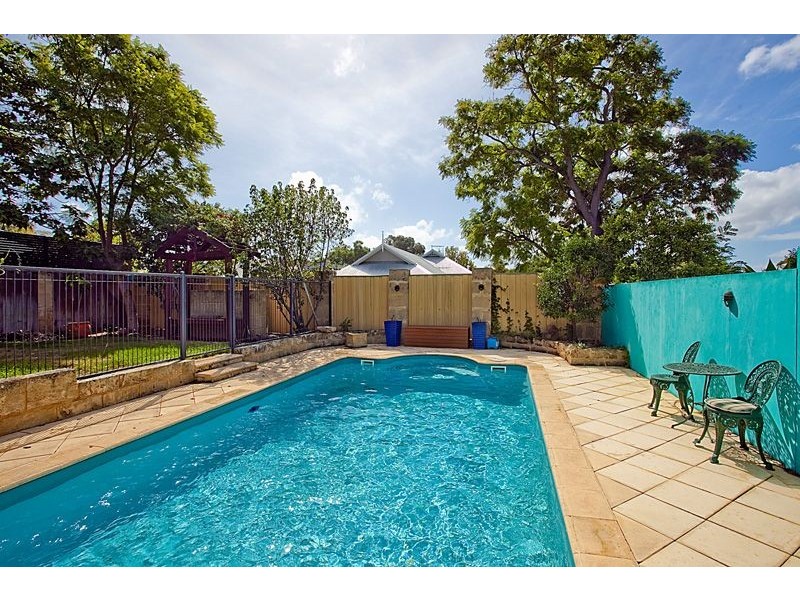 9 Brassey Street, Swanbourne WA 6010