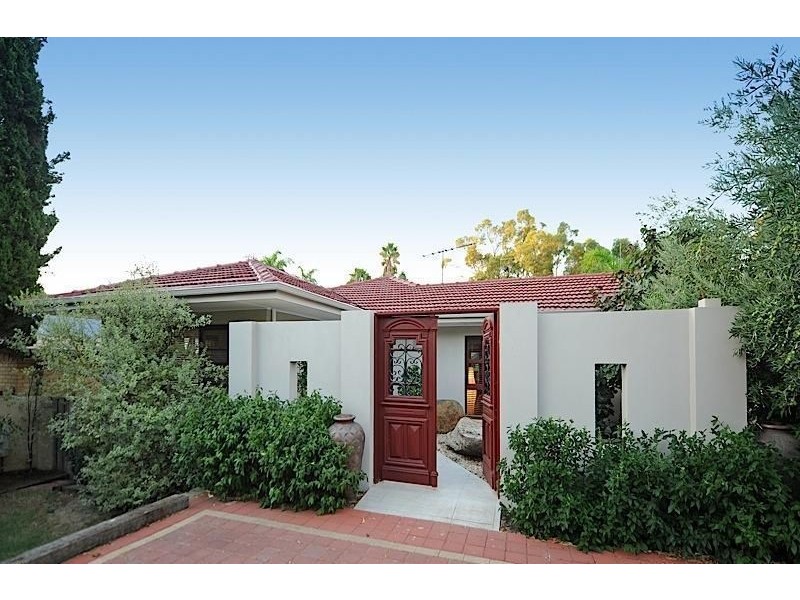 94 Empire Avenue, Wembley Downs WA 6019