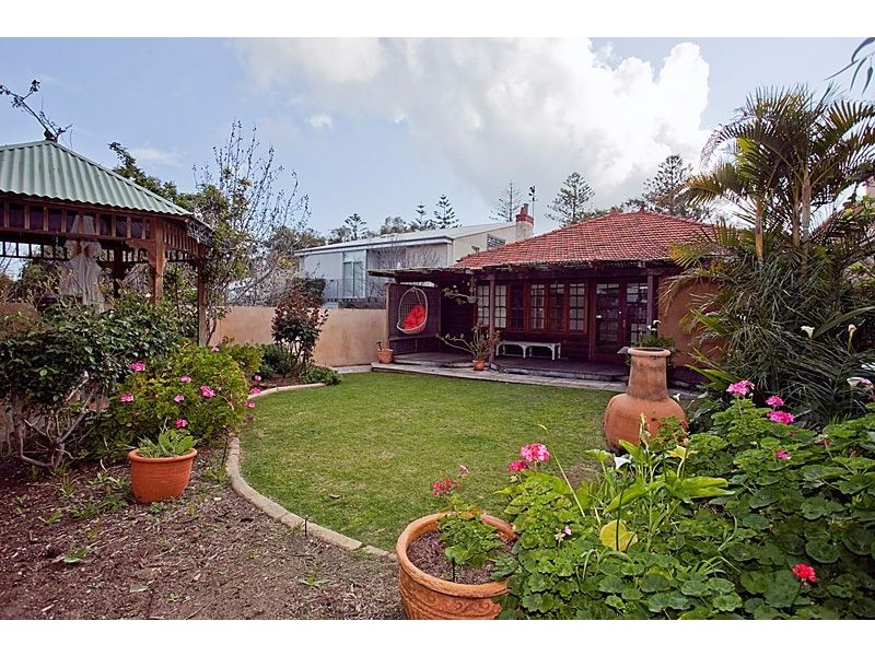 28 Broome Street, Cottesloe WA 6011