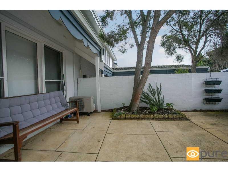 2/27 Osborne Road, East Fremantle WA 6158