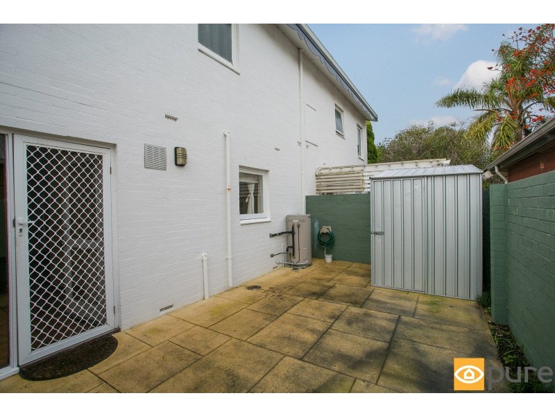 2/27 Osborne Road, East Fremantle WA 6158