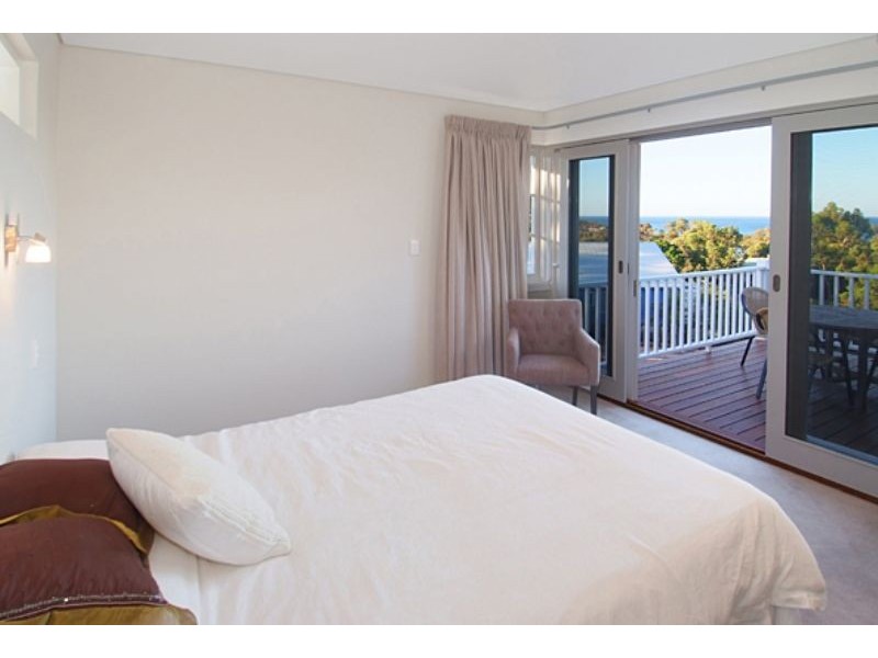 27 Ella Gladstone Drive, Eagle Bay WA 6281