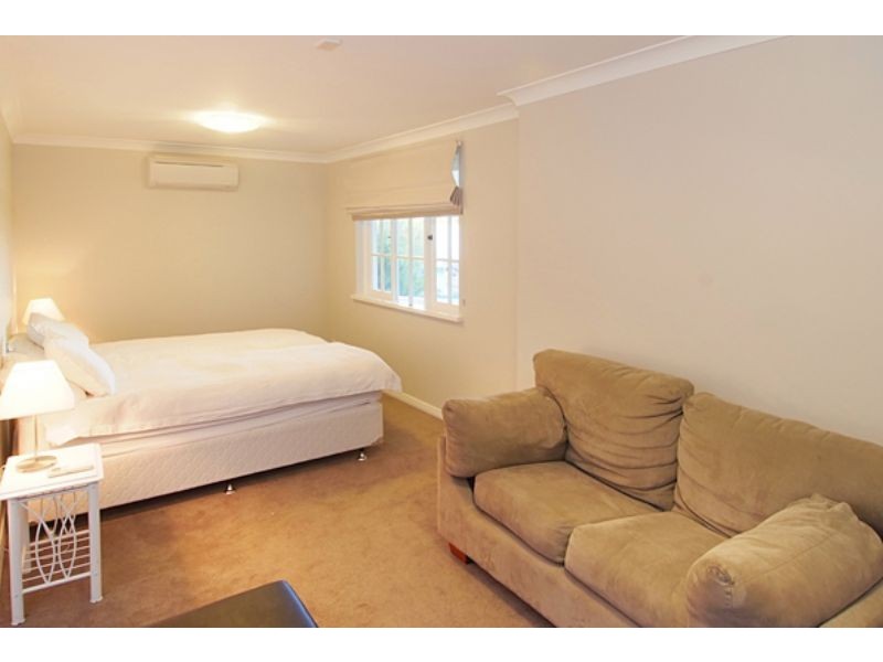 27 Ella Gladstone Drive, Eagle Bay WA 6281