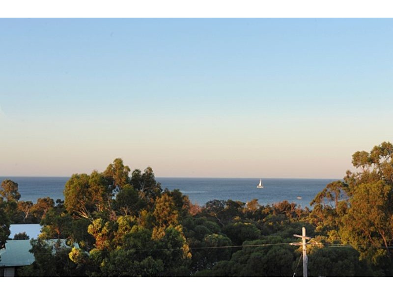 27 Ella Gladstone Drive, Eagle Bay WA 6281