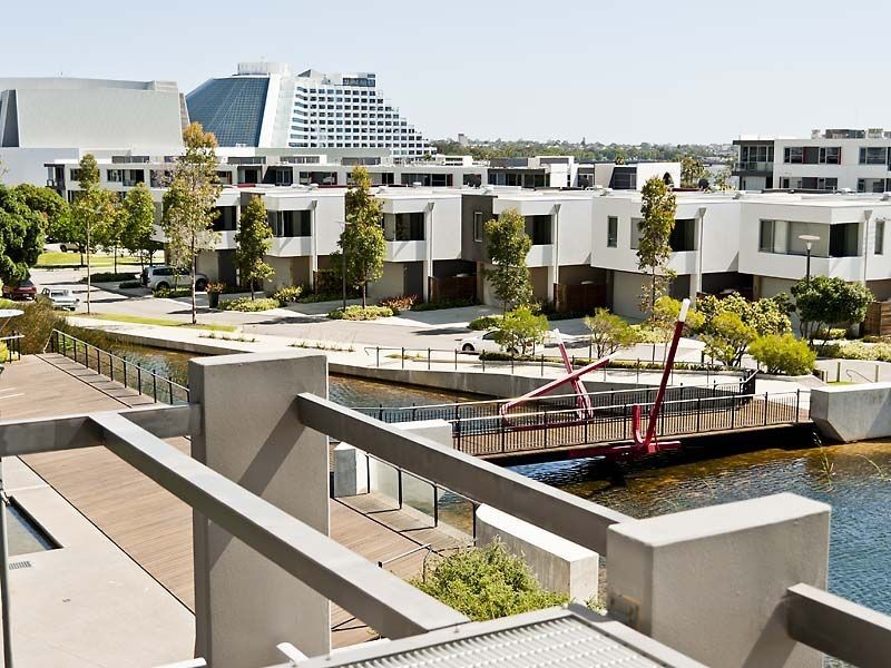 307/30 The Circus, Burswood WA 6100