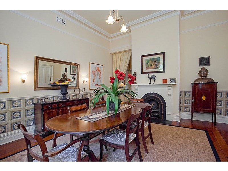 4 Melvista Avenue, Claremont WA 6010