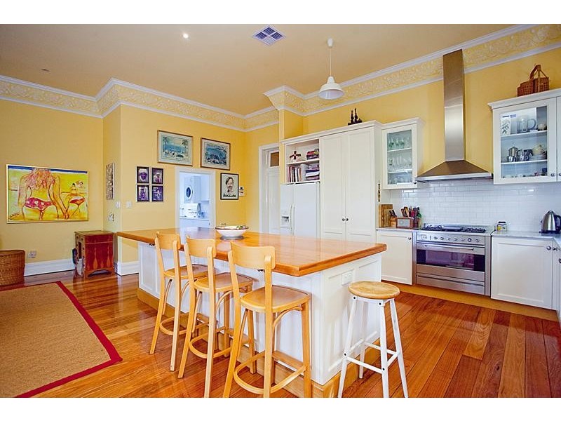 4 Melvista Avenue, Claremont WA 6010