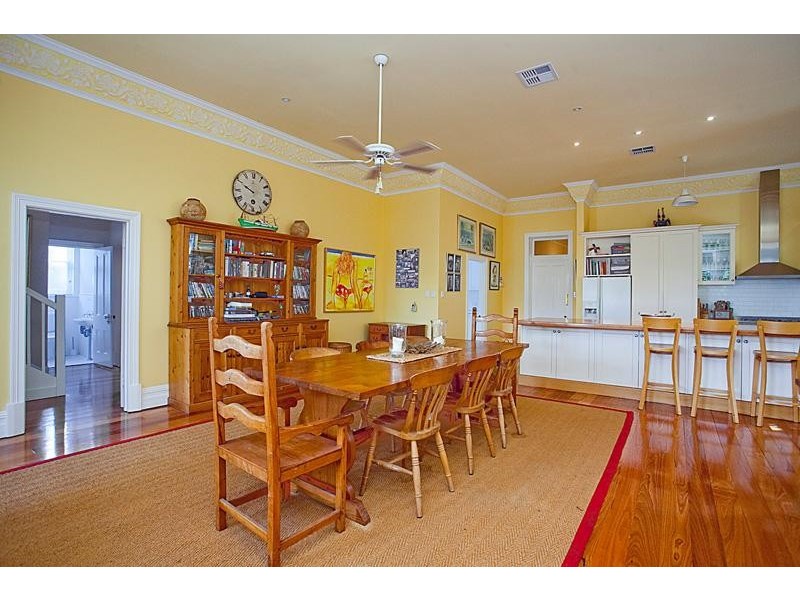 4 Melvista Avenue, Claremont WA 6010