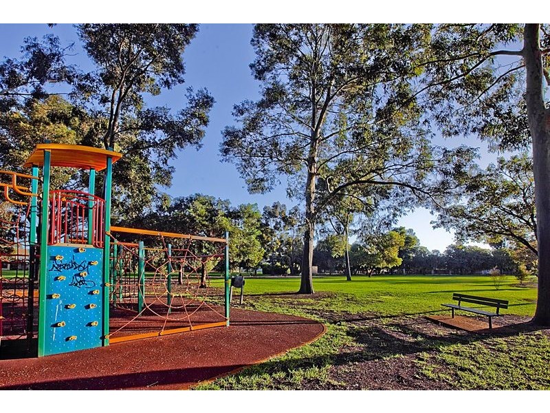 4/1 Bennelong Place, Leederville WA 6007