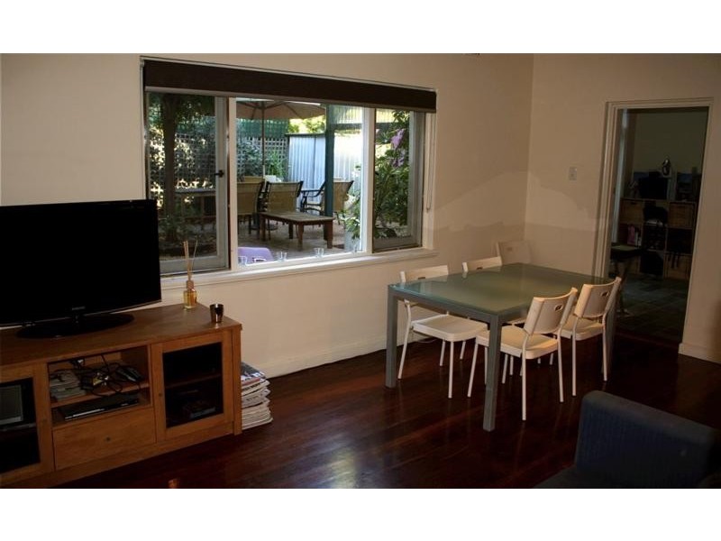 2/451 Stirling Hwy, Cottesloe WA 6011