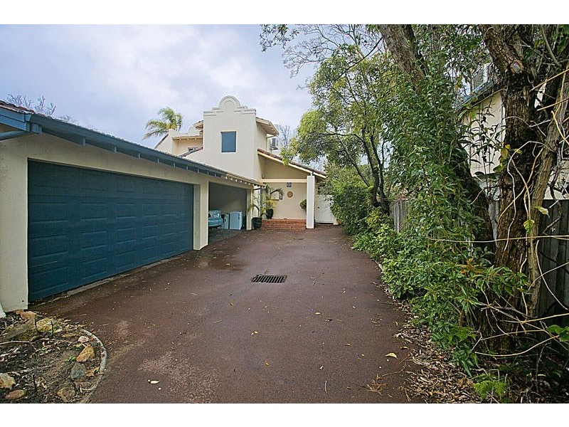 2/24 Riley Road, Claremont WA 6010