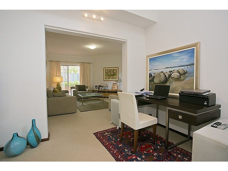 2/24 Riley Road, Claremont WA 6010