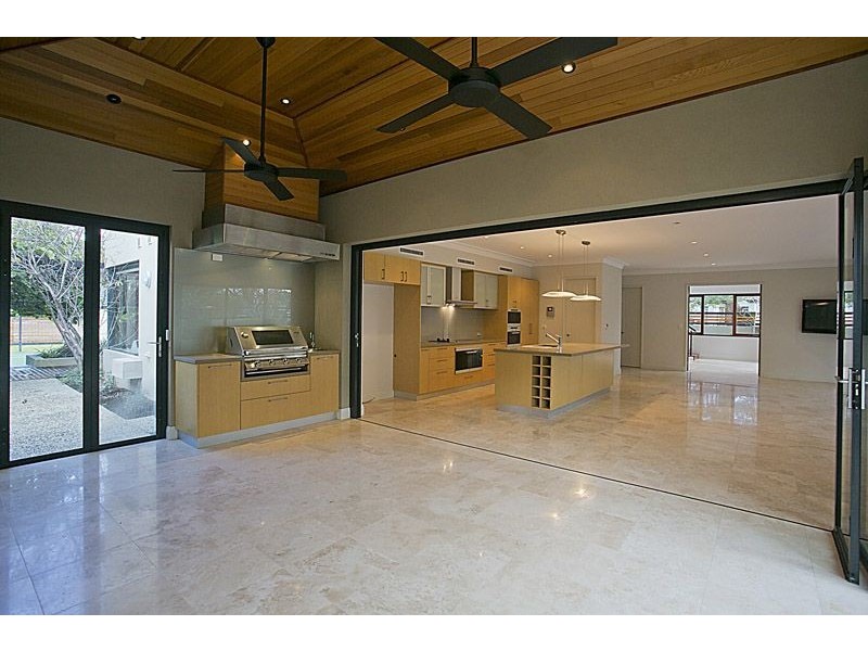 38 Brockman Avenue, Dalkeith WA 6009