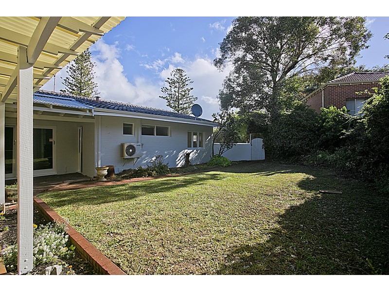 20 Kingsland Avenue, City Beach WA 6015