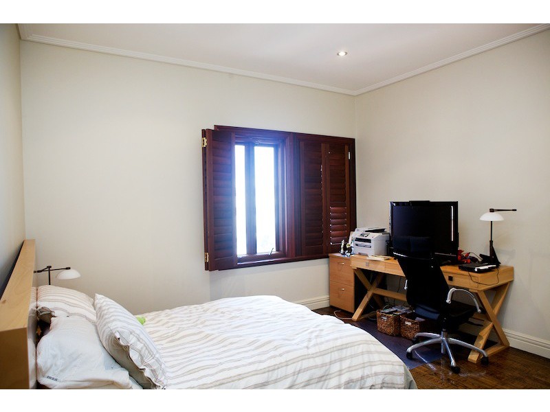 5A Overton Gardens, Cottesloe WA 6011