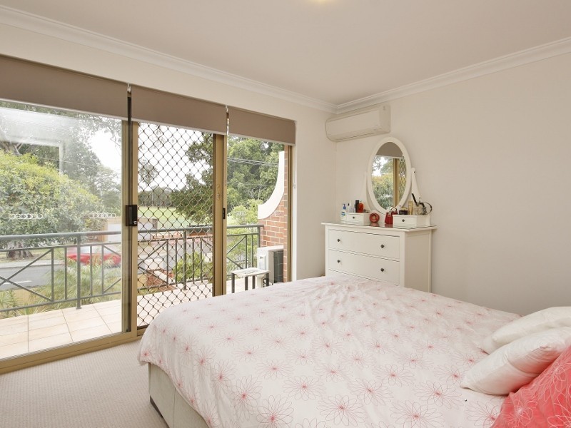 2/153 Derby Road, Shenton Park WA 6008