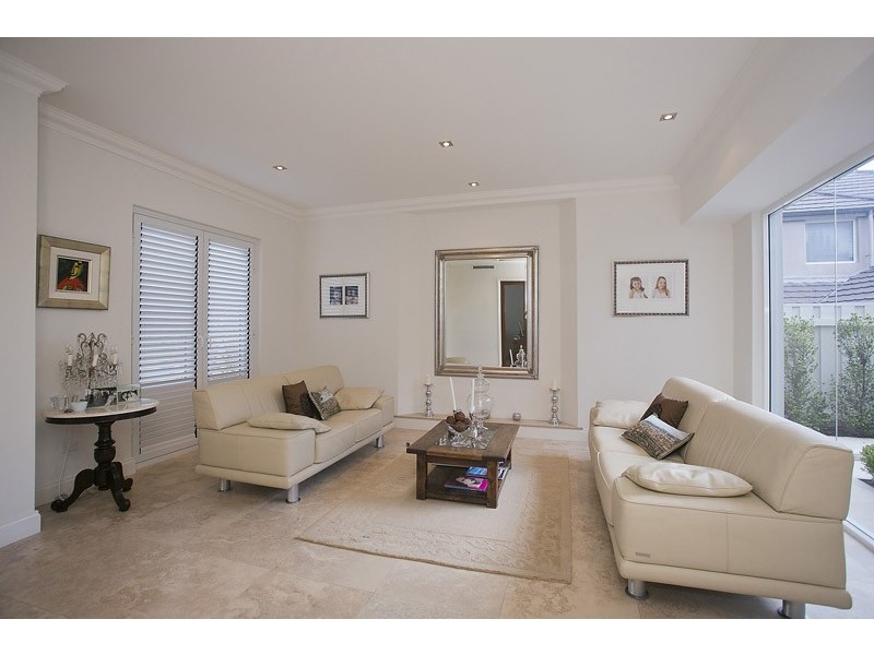 76 St Johns Wood Boulevard, Mount Claremont WA 6010