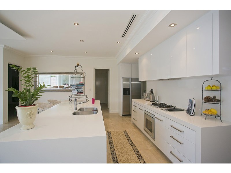 76 St Johns Wood Boulevard, Mount Claremont WA 6010