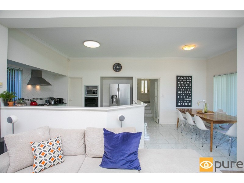 32 Carron Road, Applecross WA 6153