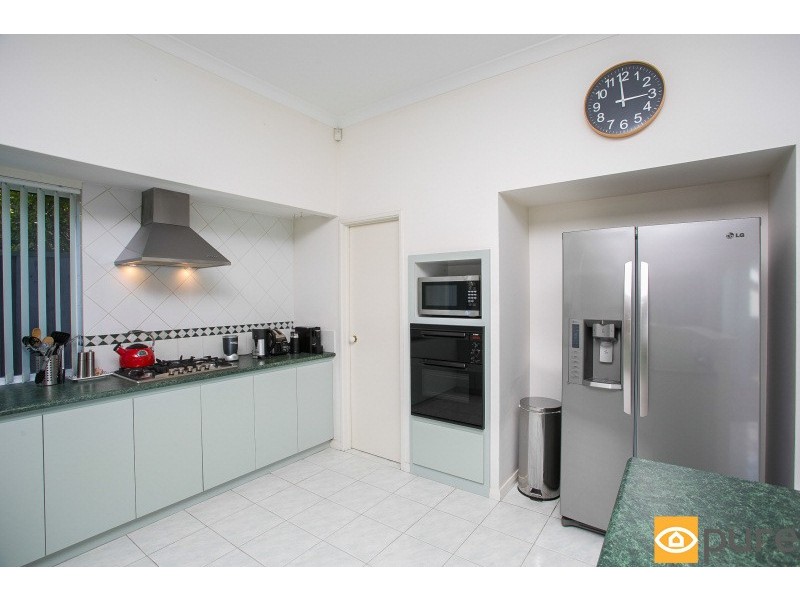 32 Carron Road, Applecross WA 6153