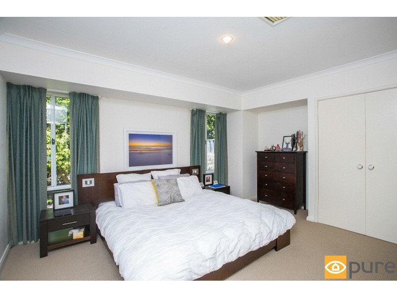 32 Carron Road, Applecross WA 6153