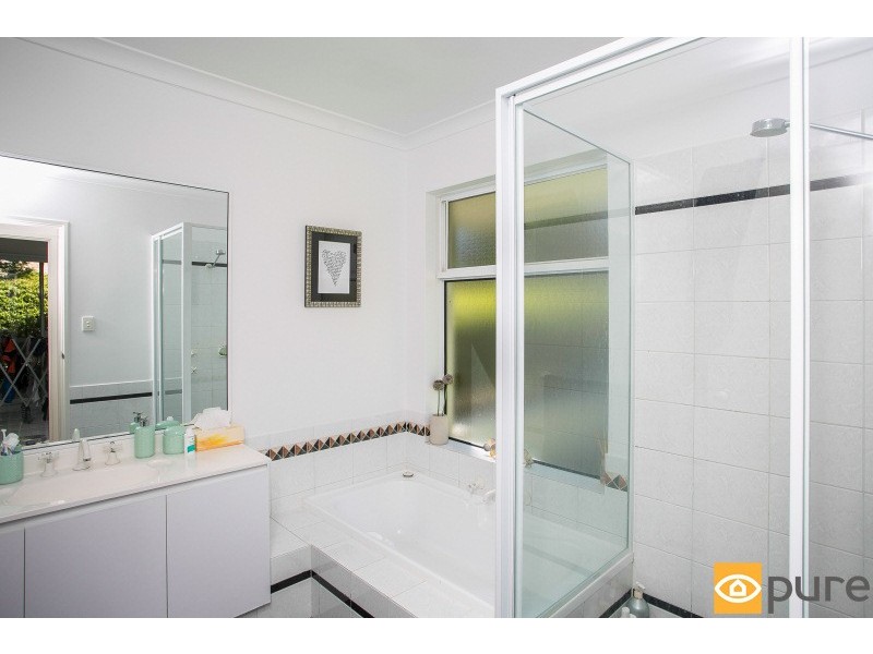 32 Carron Road, Applecross WA 6153