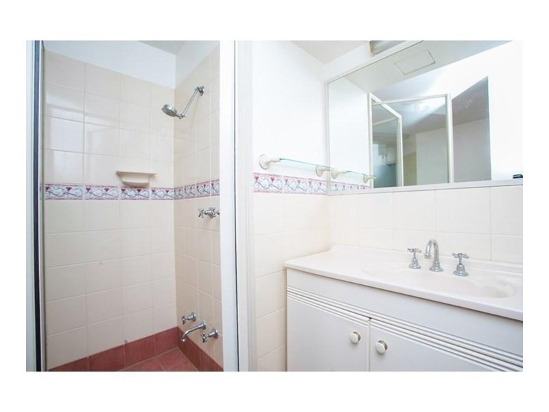 25/2a Fourth Avenue, Mount Lawley WA 6050