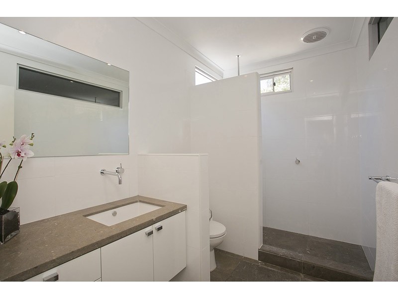 2 Greenville Street, Swanbourne WA 6010