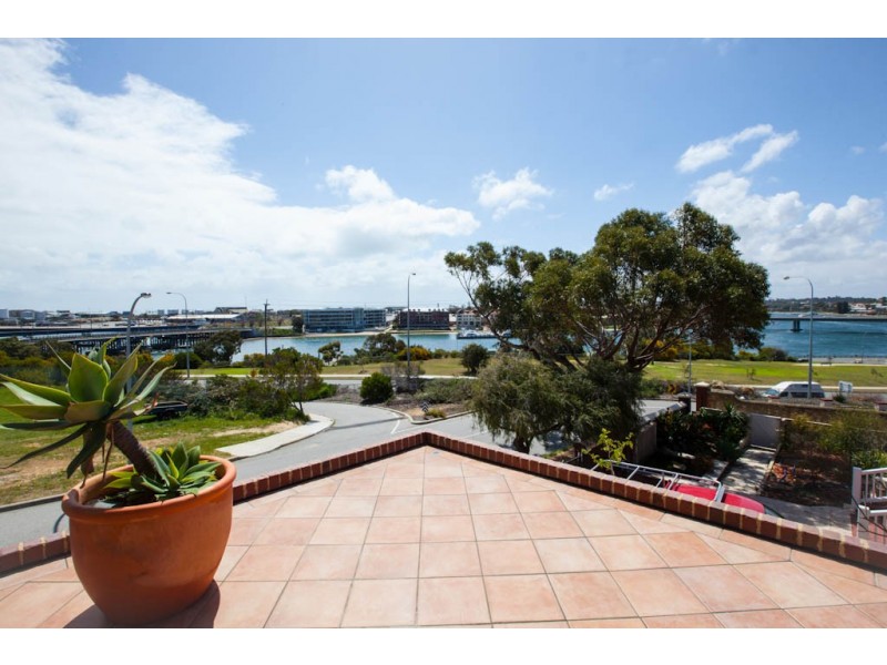 75 Tuckfield Street, Fremantle WA 6160
