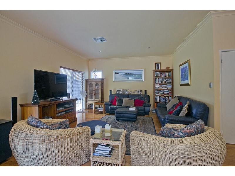 10 Bateman Street, Mosman Park WA 6012