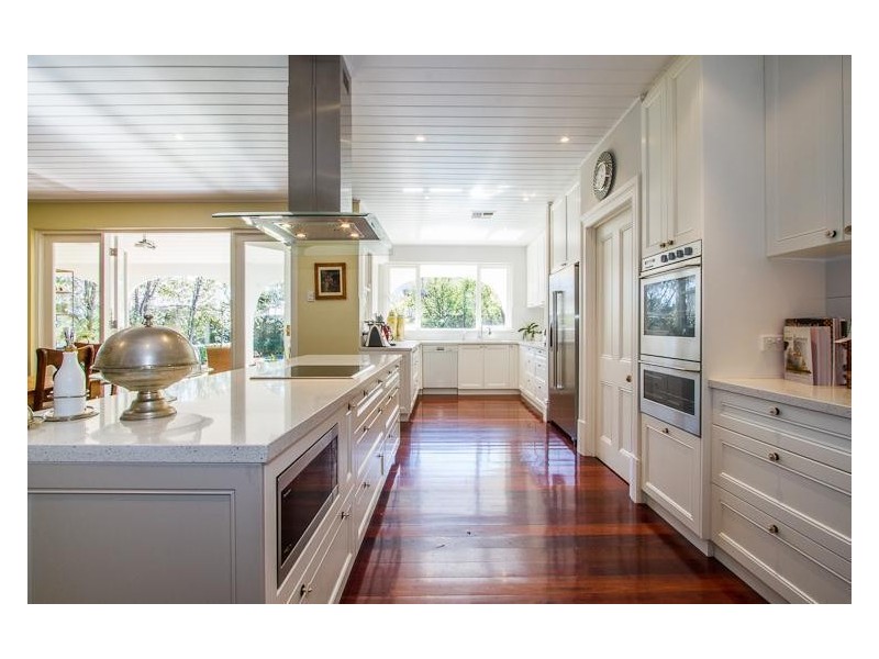 33 Irvine Street, Peppermint Grove WA 6011