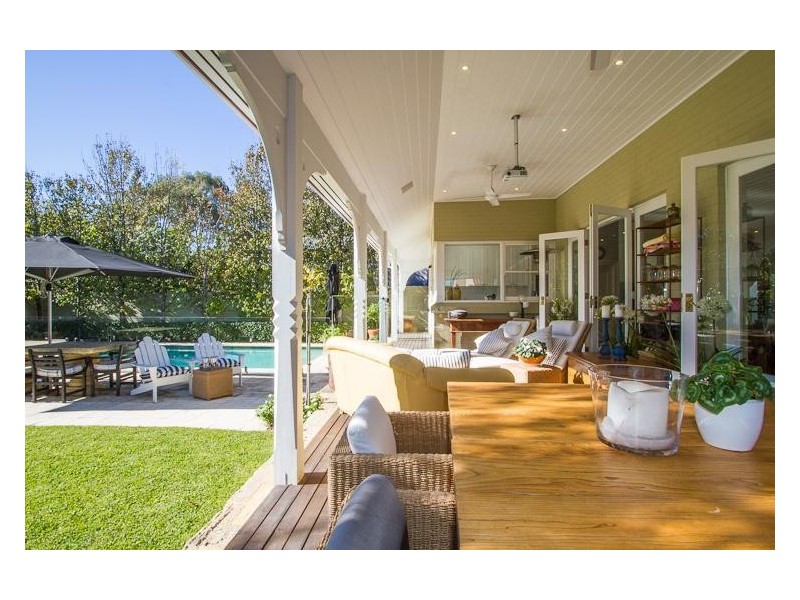 33 Irvine Street, Peppermint Grove WA 6011