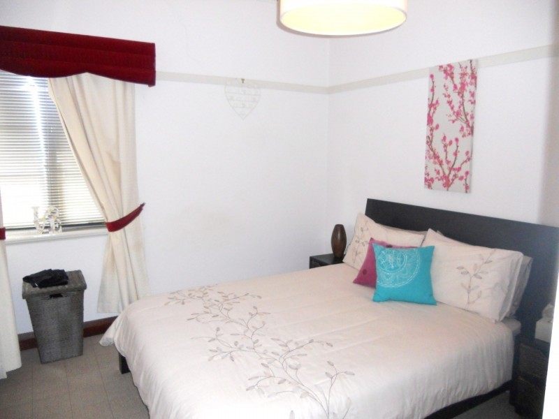 1/72 Stirling Hwy, Nedlands WA 6009